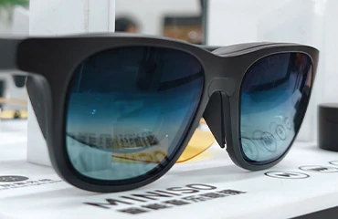 The 48-gram smart glasses have become a hit!